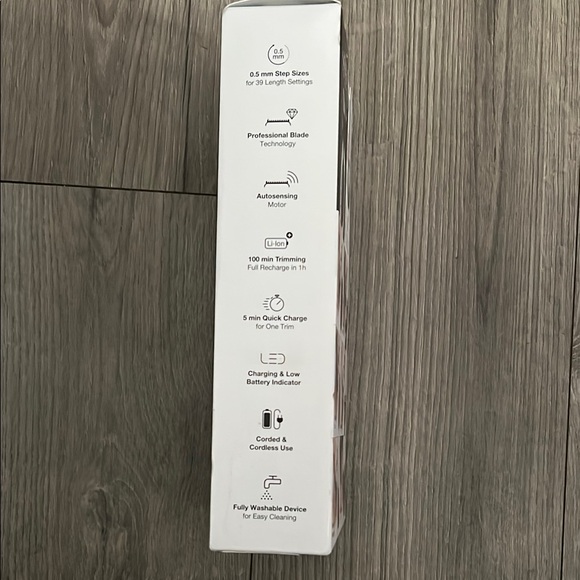 Braun Black and Silver Grooming Tool with 39 Length Settings New In Box - Picture 3 of 5